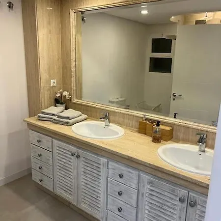 Holiday home 3 Bed Townhouse Close To Puerto Marbella