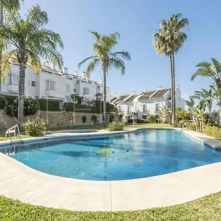 3 Bed Townhouse Close To Puerto * Marbella